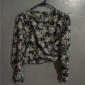 ZARA - Cropped floral long sleeve blouse .